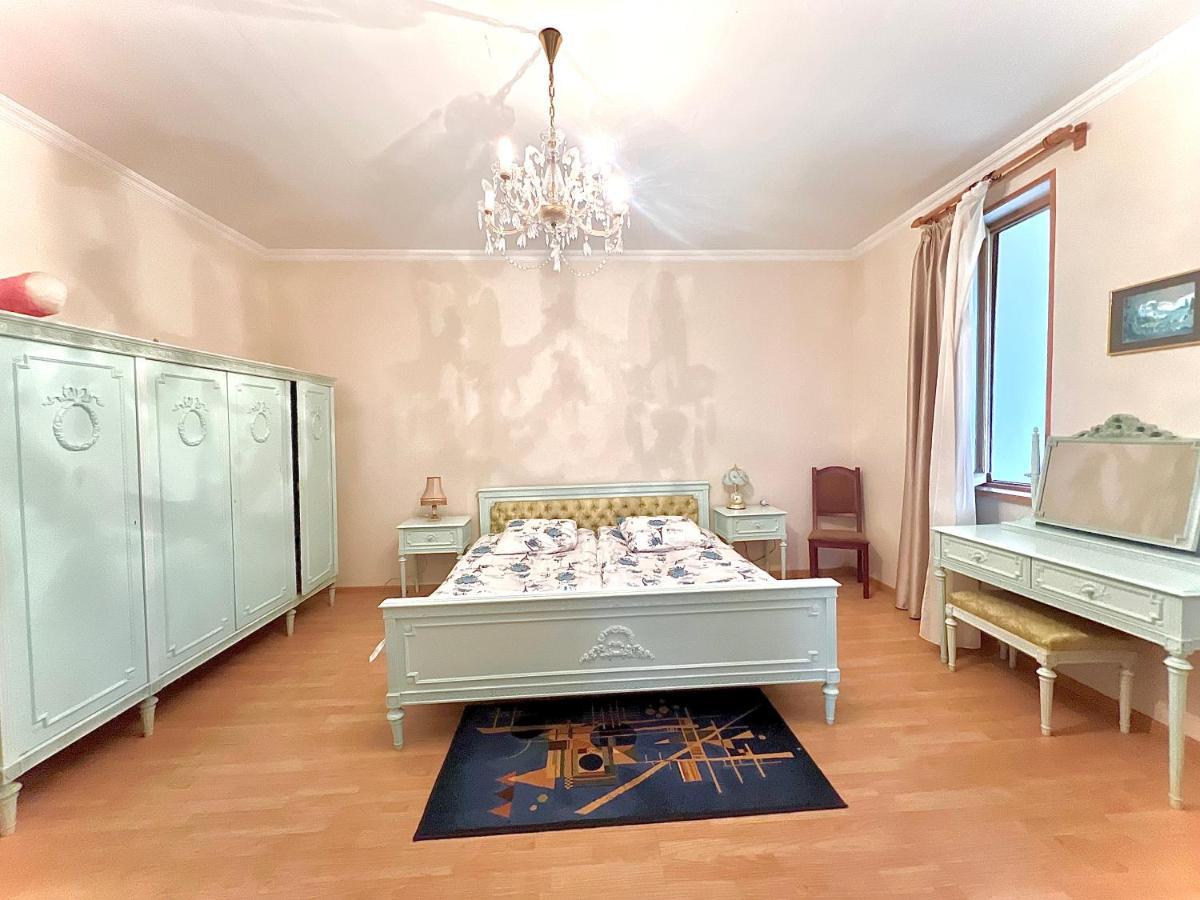 Home Inn-Guesthouse لاجوديخي المظهر الخارجي الصورة